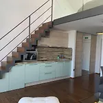 Palava 1 S Terasou A Vyhledem Na Jezero