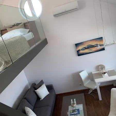 Palava 1 S Terasou A Vyhledem Na Jezero Апартаменты *